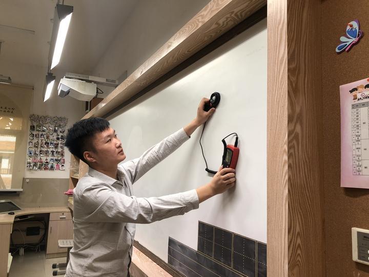 最新学校教室照明标准，点亮学习之路，塑造学生未来自信之路
