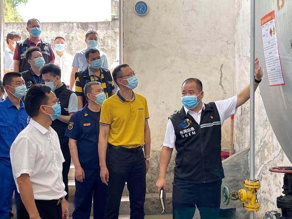 东莞市汽车喷漆师傅招聘启事