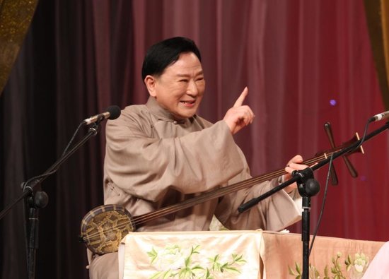 上海评弹团演员，传统艺术的璀璨传承者