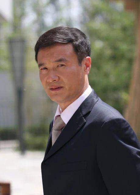 演员孙松妻子日常温馨趣事曝光