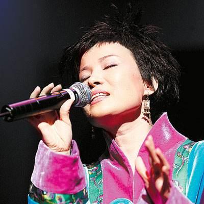 歌唱演员叶凡，音符中的蜕变与自信闪耀之路