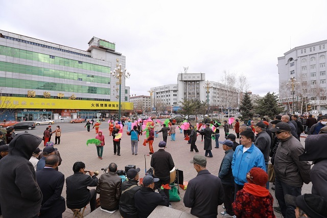 鹤岗贴吧最新动态，学习之旅中的变化与自信成就之源