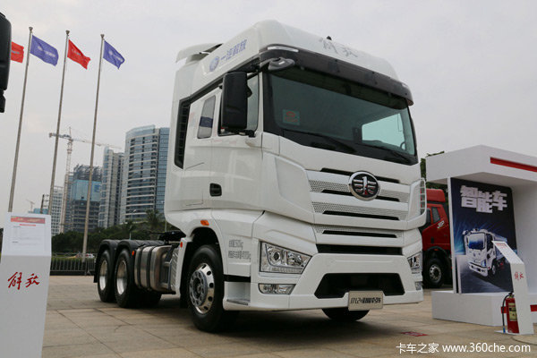 国产最新款牵引车，进步、争议与观点论述